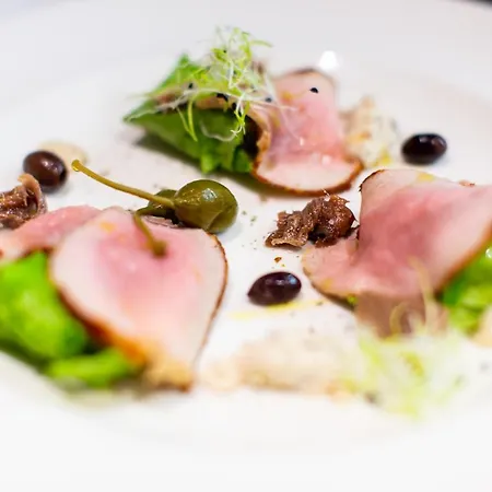 波焦代格力农家乐 迪亚诺马里纳