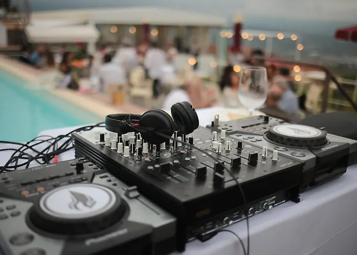 波焦代格力农家乐 *