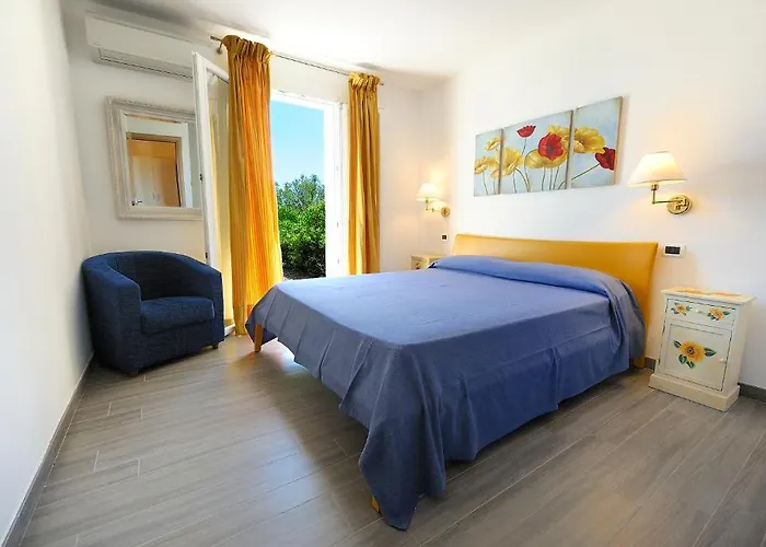 波焦代格力农家乐 * 迪亚诺马里纳